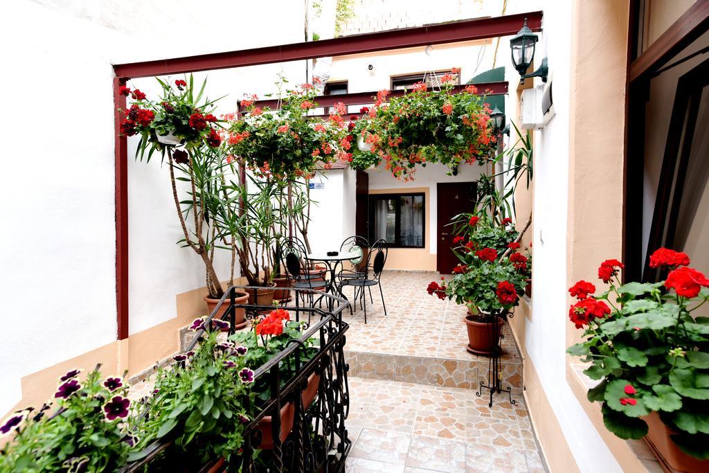 Da Vinci Hotel Brasov Luaran gambar