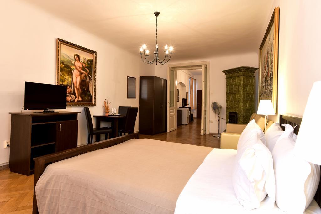 Da Vinci Hotel Brasov Luaran gambar